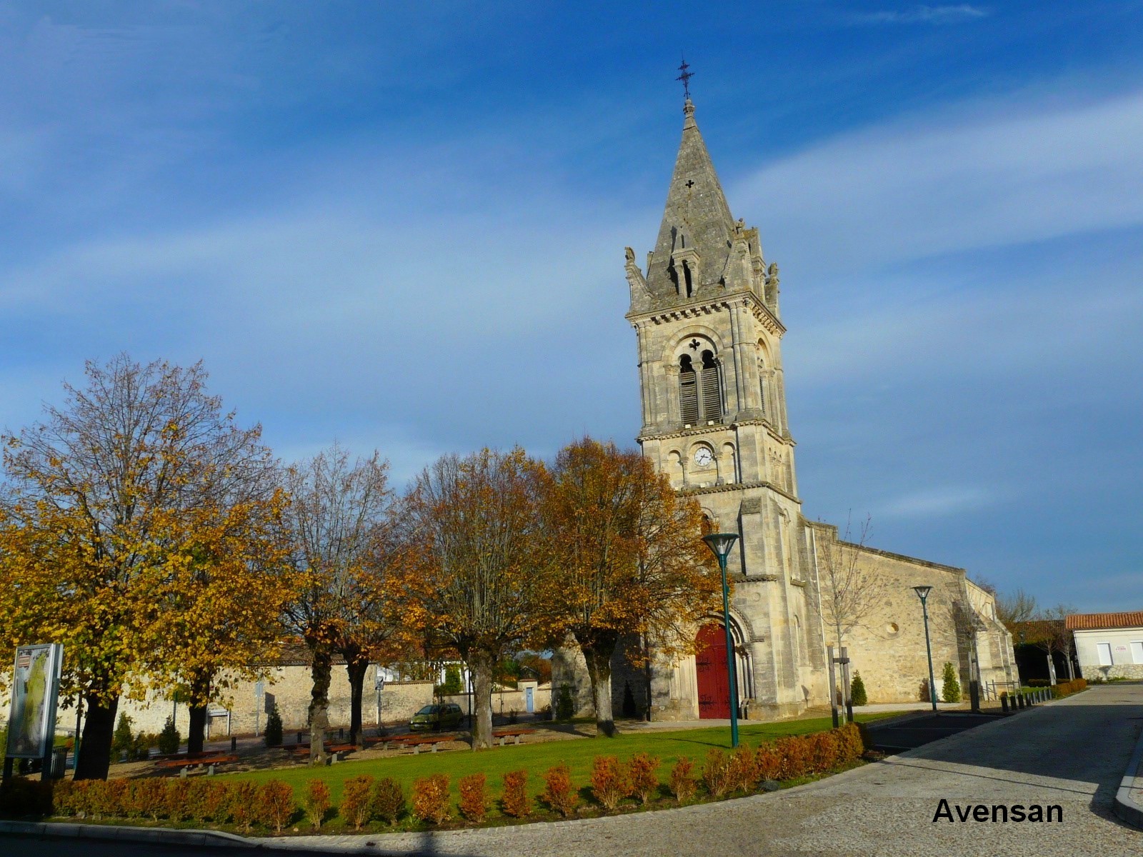 Photo Avensan  33480  L   glise Cr  dit Andr   Pommi  s Avensan