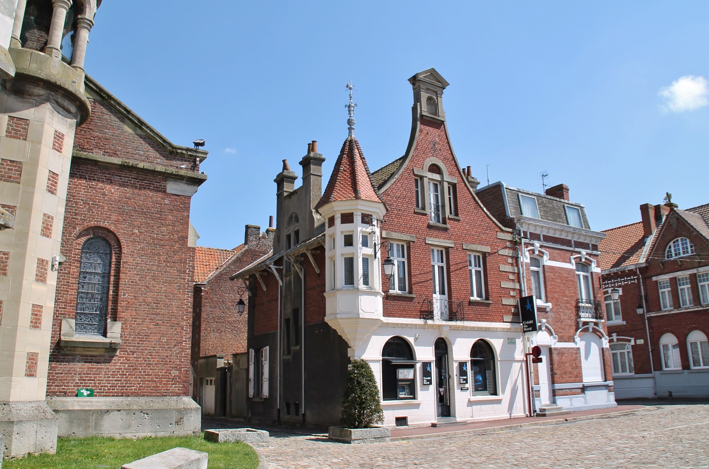 Photo à Saint-Venant (62350) : - Saint-Venant, 191744 Communes.com