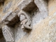 Modillons sculptés de l'abside. Eglise Saint Hilaire.