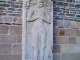 Photo suivante de Pleine-Fougères Le Gisant du chevalier du Plessis-Chesnel (à voir adossé à l'église...)