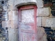 Une porte cochère quelque part à Pleine Fougères...