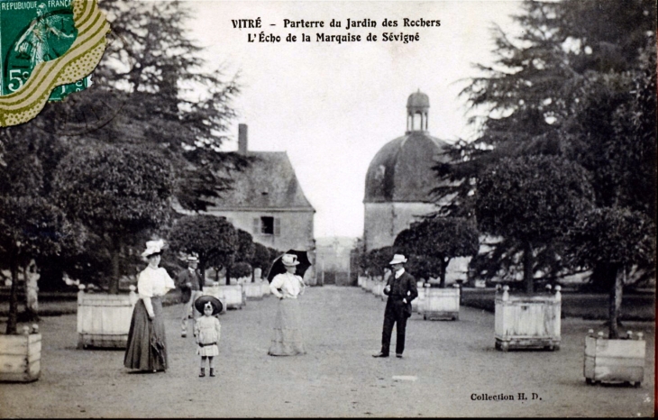 Parterre du jardin des Rochers - L'écho de la Marquise de Sévigné, vers 1910 (carte postale ancienne). - Vitré
