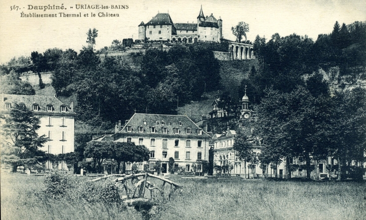 Uriage les Bains - Etablissement thermal et lde châtea, vers 1920 (carte postale ancienne). - Saint-Martin-d'Uriage