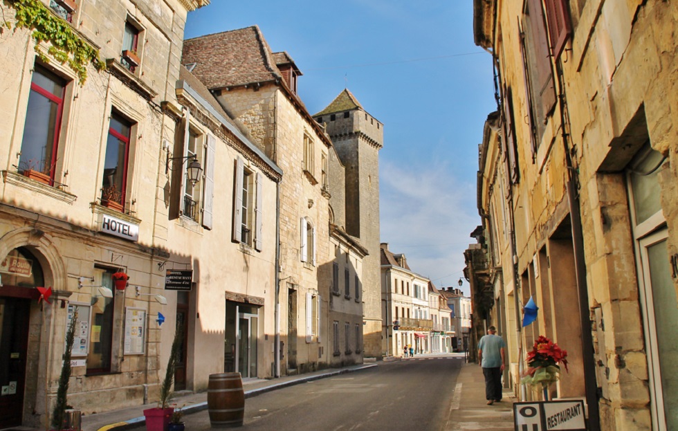 Photo à Beaumont-du-Périgord (24440) : La Commune ...