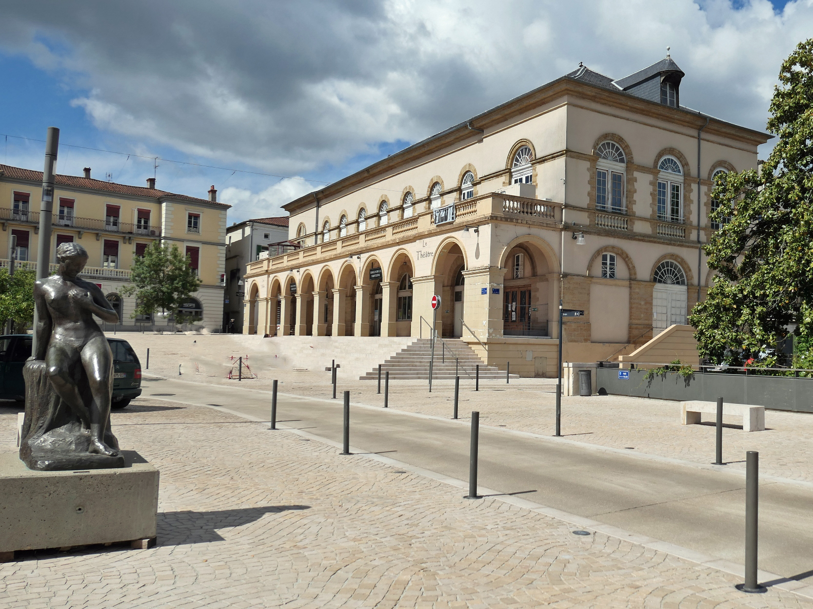 Photo à Mont-de-Marsan (40000) : La Place De Gaulle - Mont-de-Marsan ...