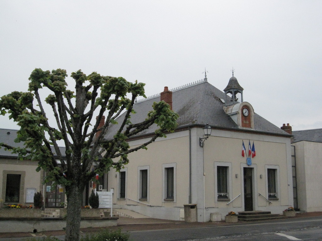 mairie de cercy la tour siret