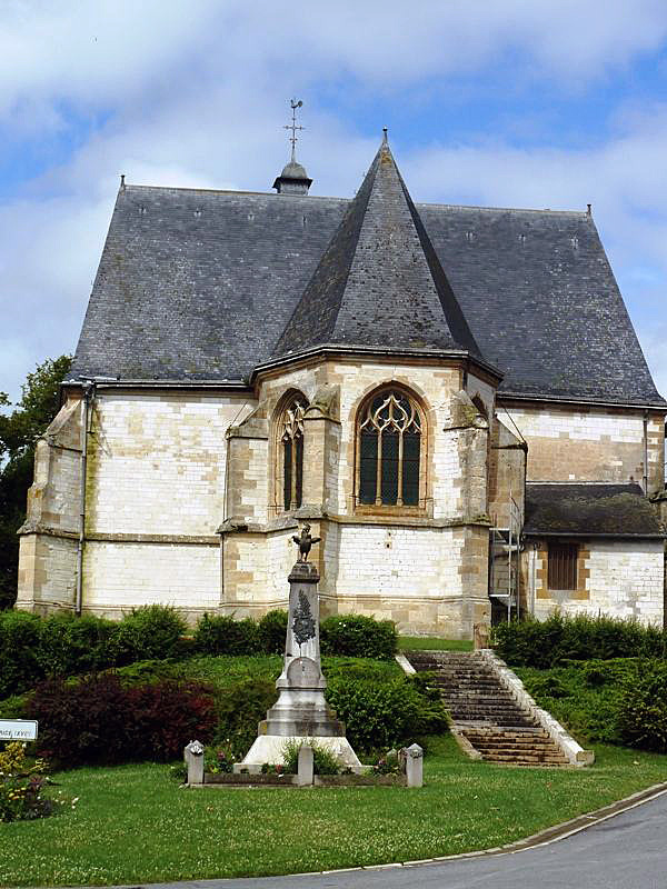 Photo à SaintMorel (08400)  Derrière l'église  SaintMorel, 303795