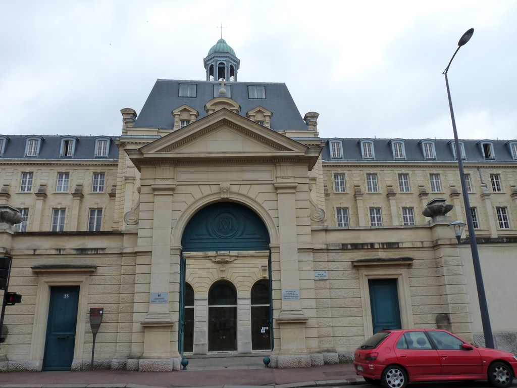 Salope dans Issy-les-Moulineaux, France