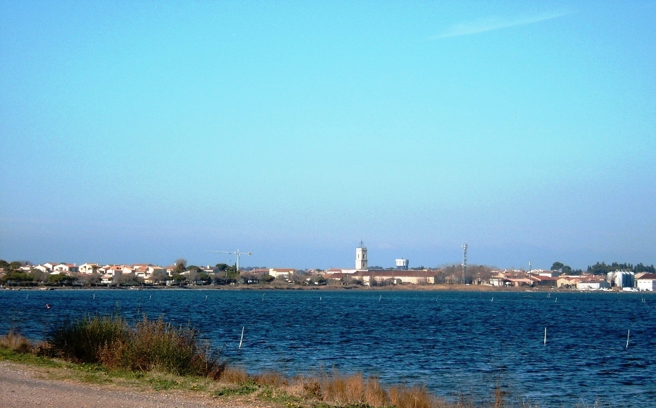 Photo à Marseillan (34340)  Marseillan vu de secteur des glenans