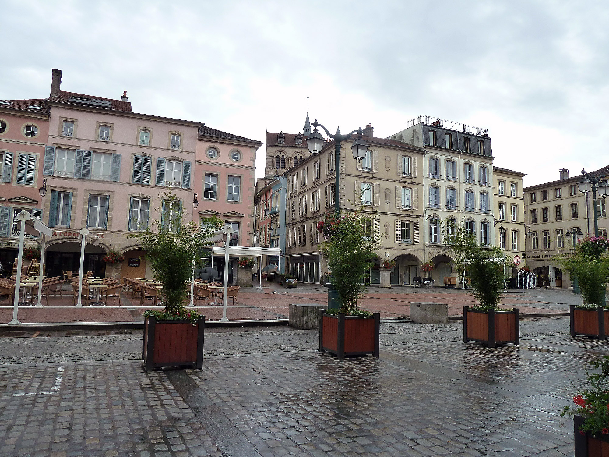 Photo A Epinal 000 La Place Des Vosges Epinal Communes Com