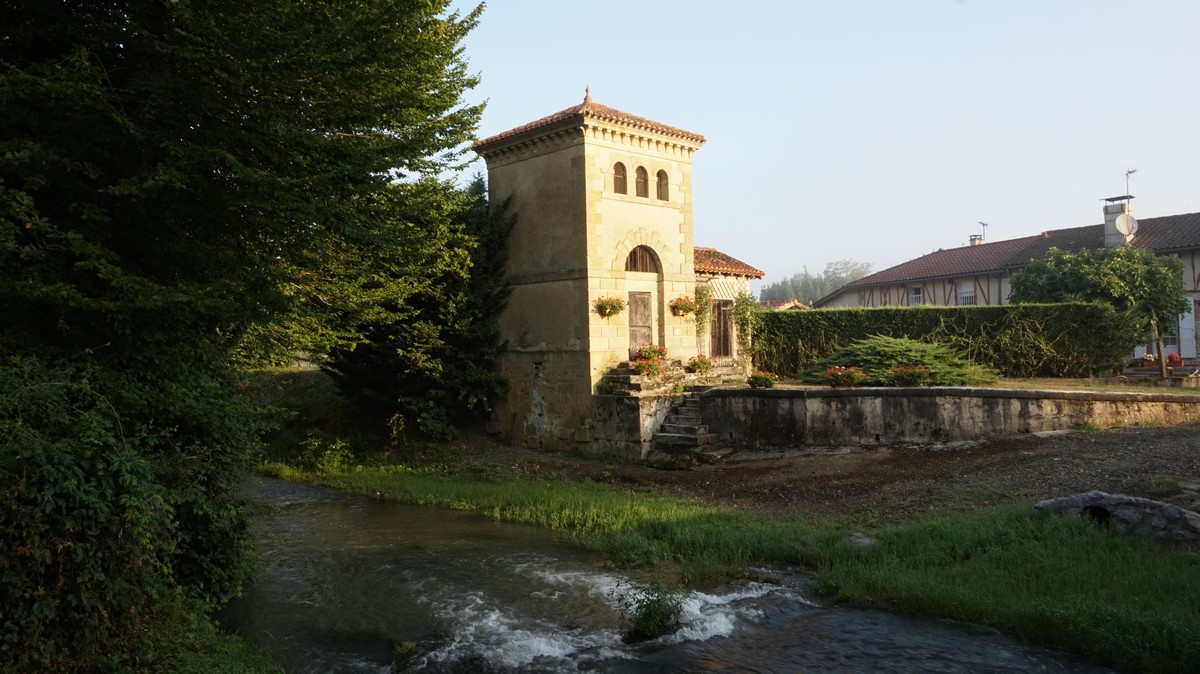 Photo à Barcelonne-du-Gers (32720) : La prison ...