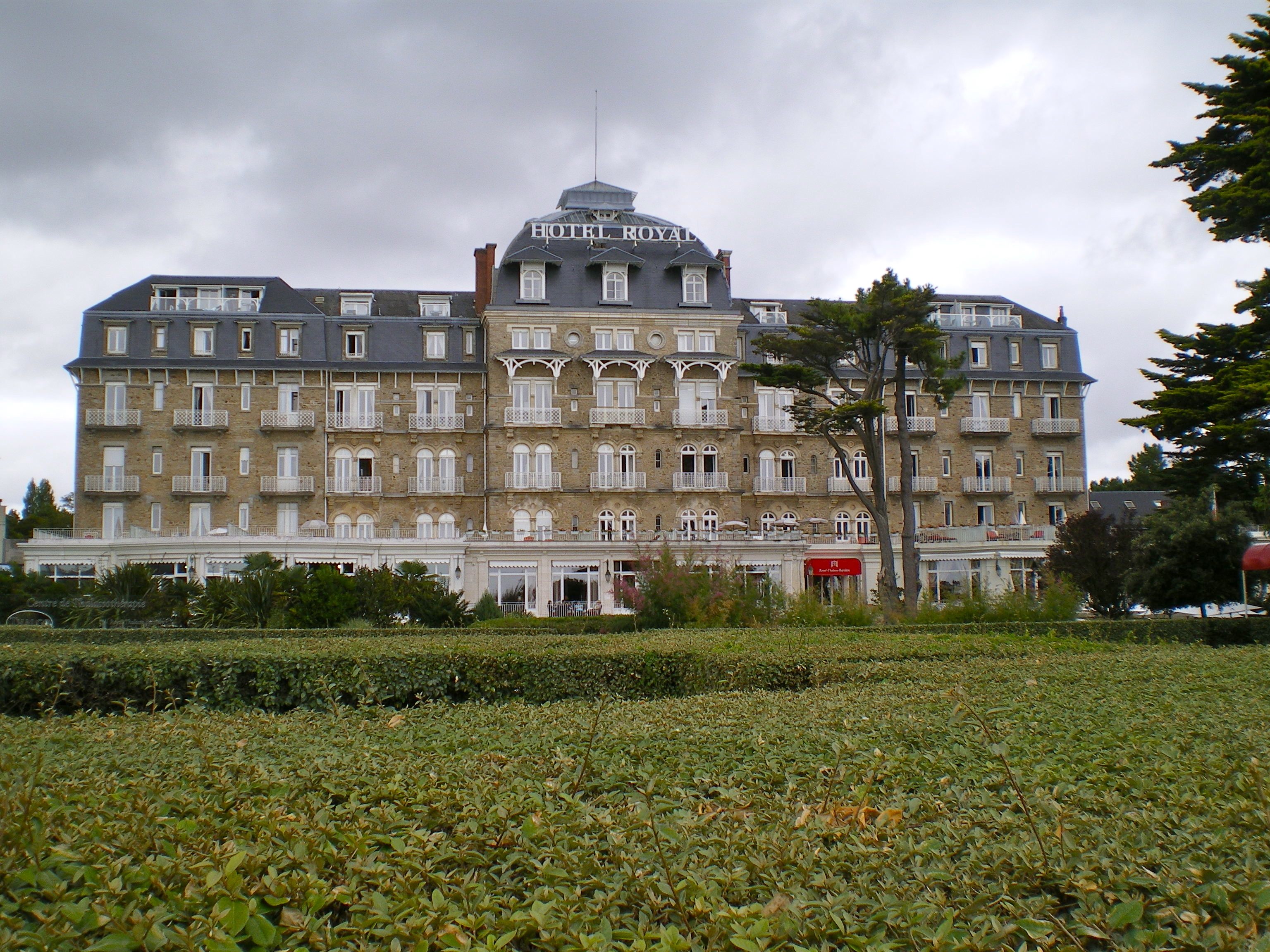 Photo  La Baule Escoublac  44500 Hotel Royal La 