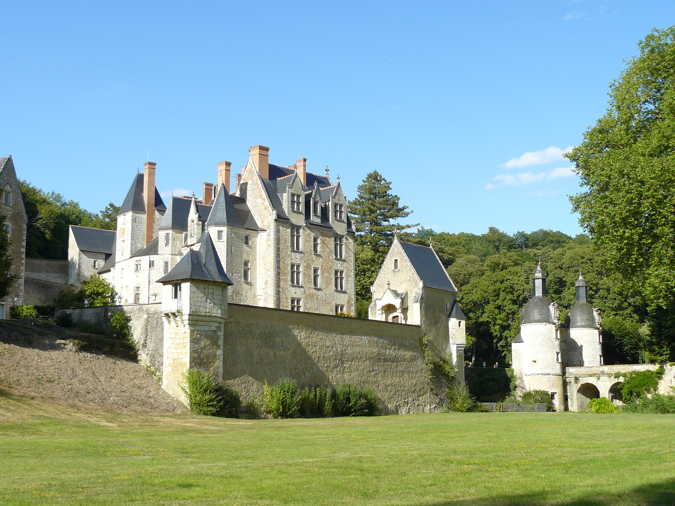 Photo à Bessé-sur-Braye (72310) : Château de Courtanveaux ...