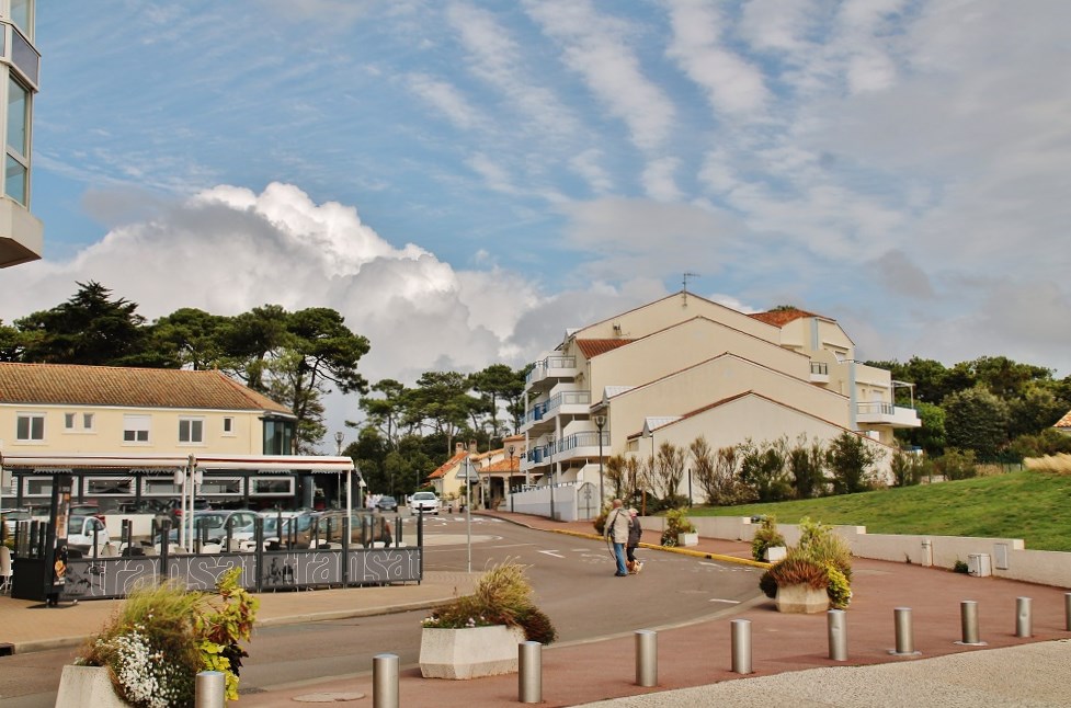 Photo à Jard-sur-Mer (85520) : La Commune - Jard-sur-Mer ...