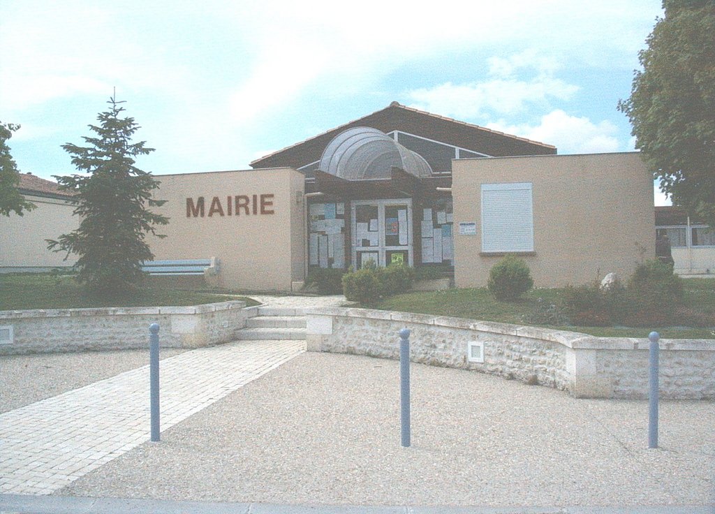 Photo à Salles-de-Barbezieux (16300) : LA MAIRIE - Salles-de-Barbezieux ...