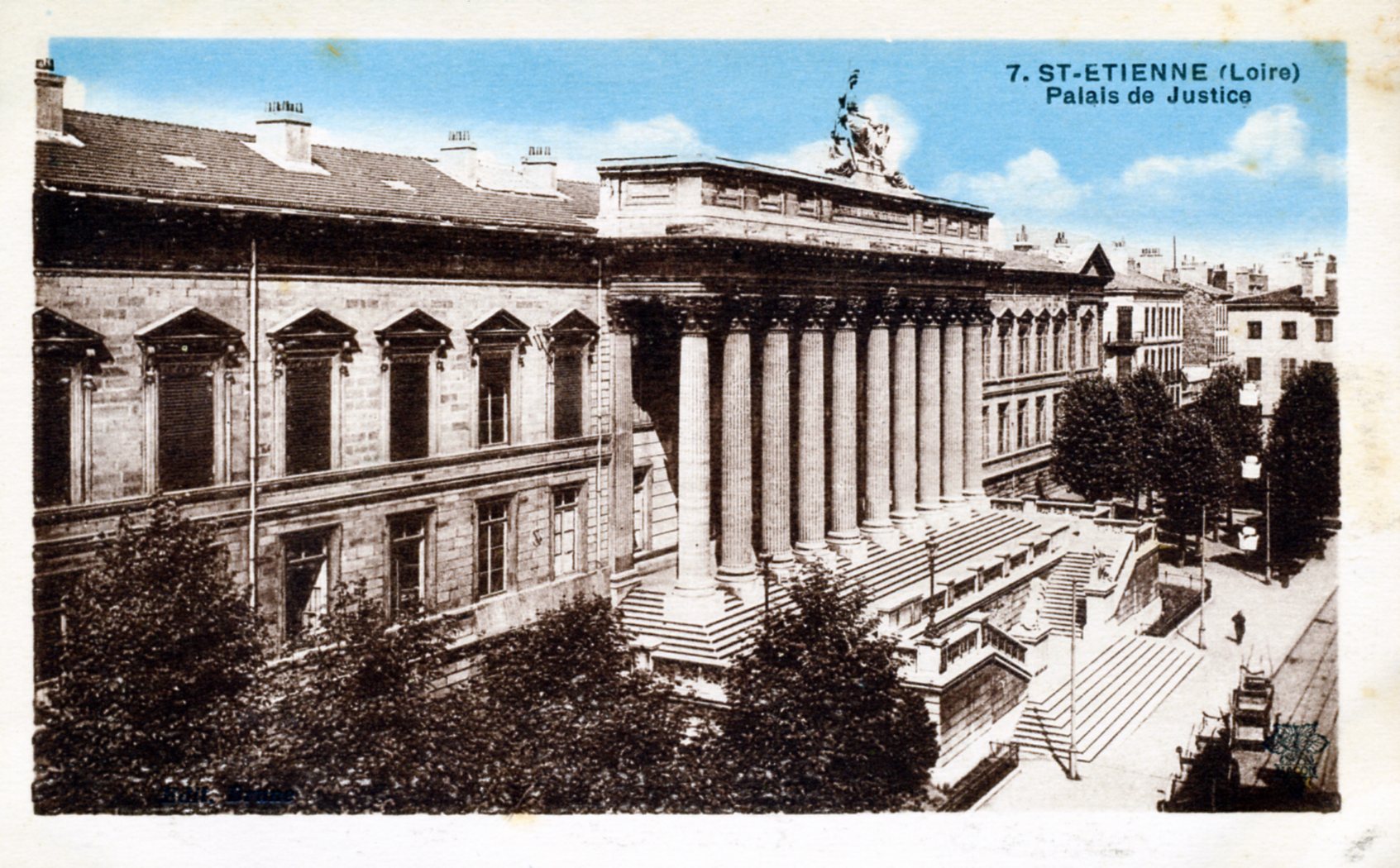 Photo à Saint-Étienne (42000) : Palais de Justice, vers ...