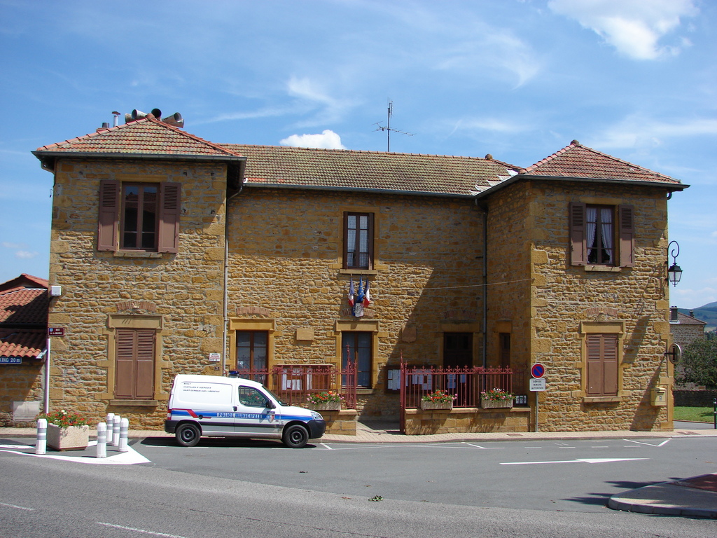 Photo à Saint-Germain-sur-l'Arbresle (69210) : La Mairie - Saint ...