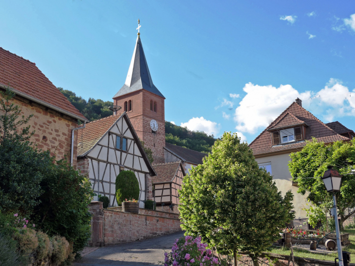 L'église simultanée (cultes catholique et  protestant) - Ernolsheim-lès-Saverne