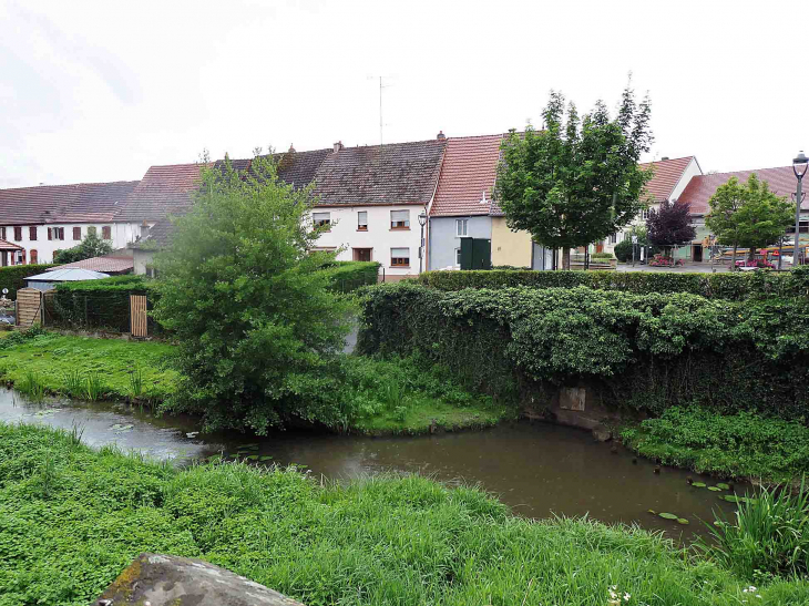 Les maisons au bord du ruisseau - Harskirchen