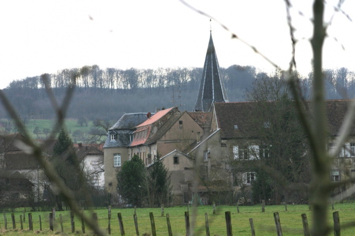 Le village et le château vus du côté de l'Eichel - Lorentzen