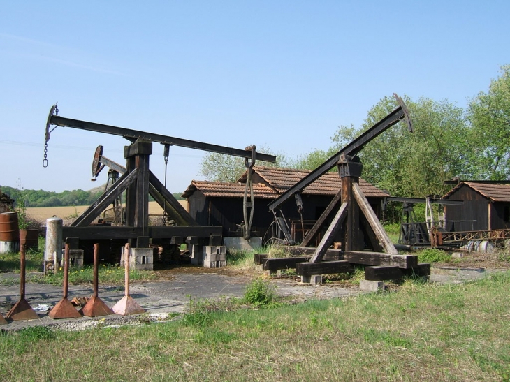 Anciennes pompes à pétrole - Merkwiller-Pechelbronn