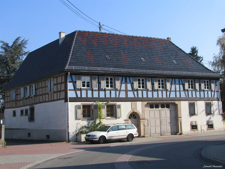 Ancienne ferme de la rue du Gl de Gaulle - Mundolsheim