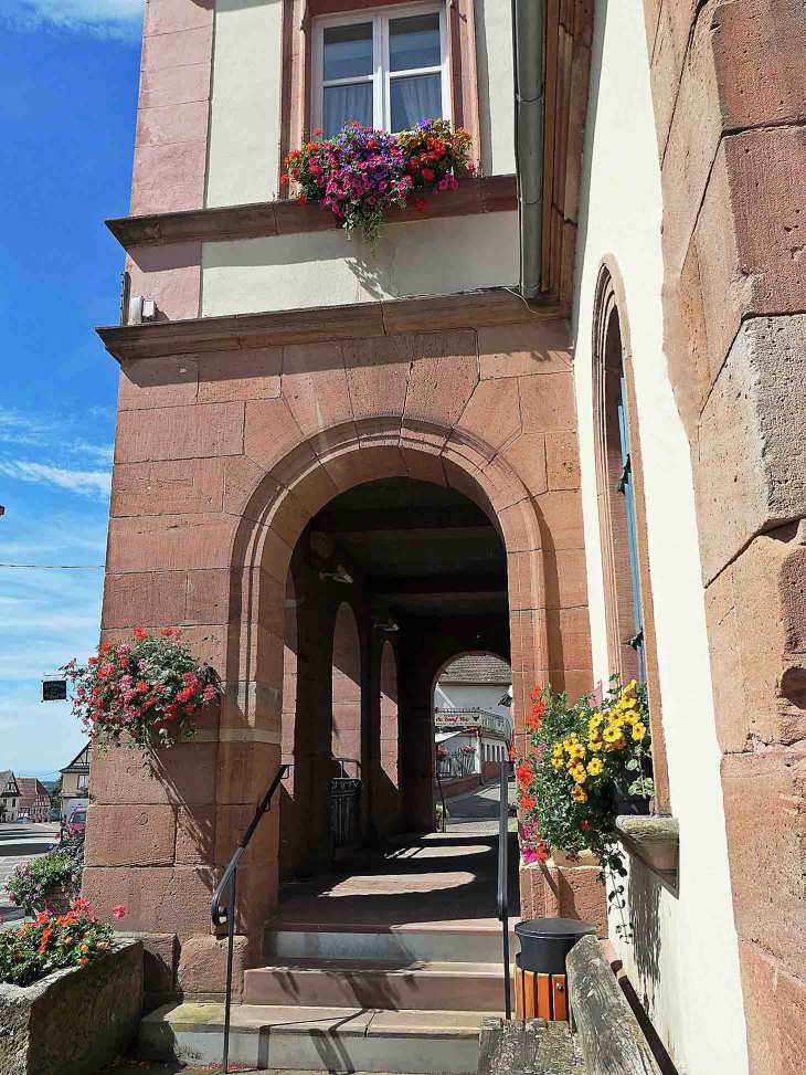 Les arcades sous la mairie - Oberbronn