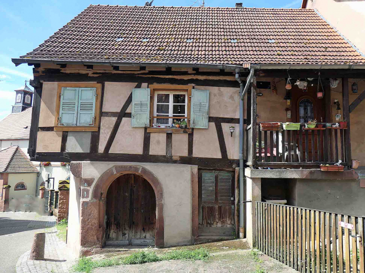 Maison derrière la mairie - Oberbronn