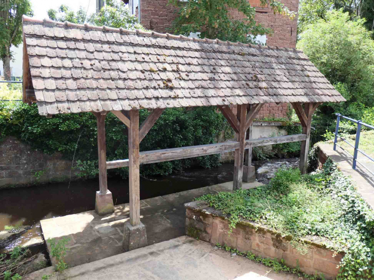 Lavoir sur le Schwarzbach - Reichshoffen