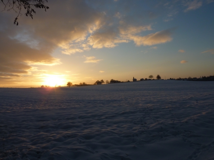 Le soleil se couche sur Salmbach