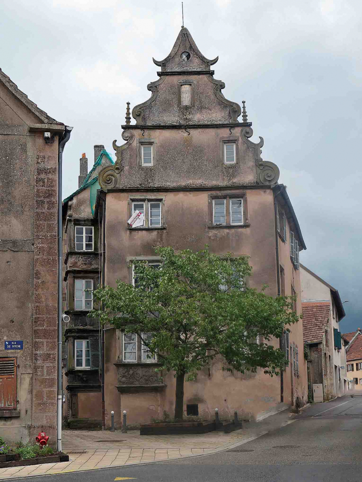 Maison très ancienne - Sarre-Union