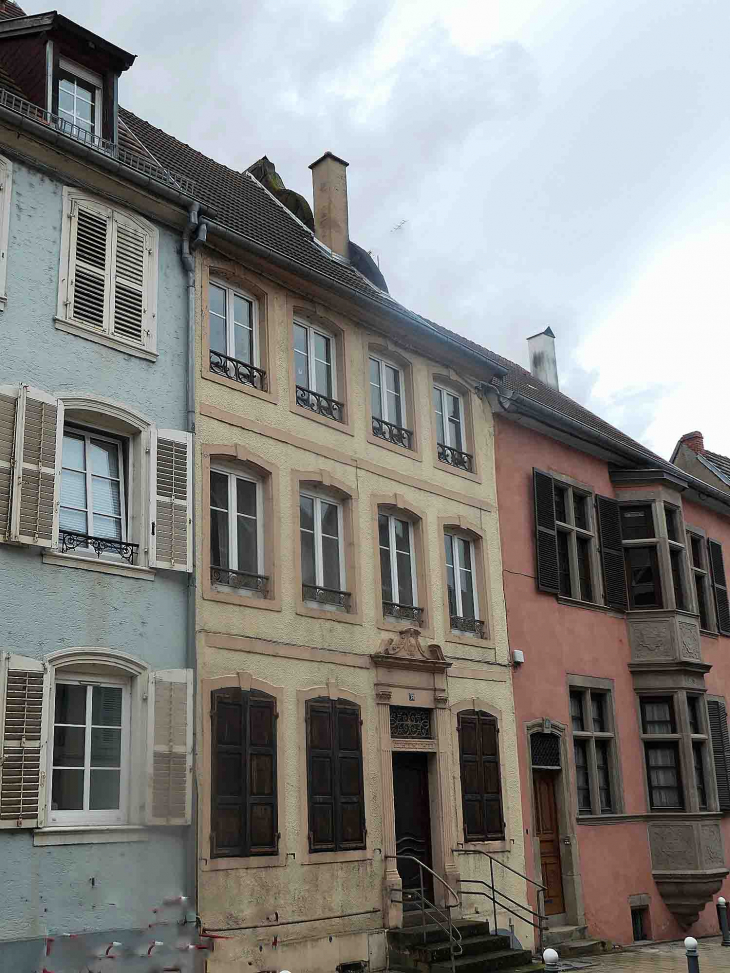 Maisons dans la grand rue - Sarre-Union