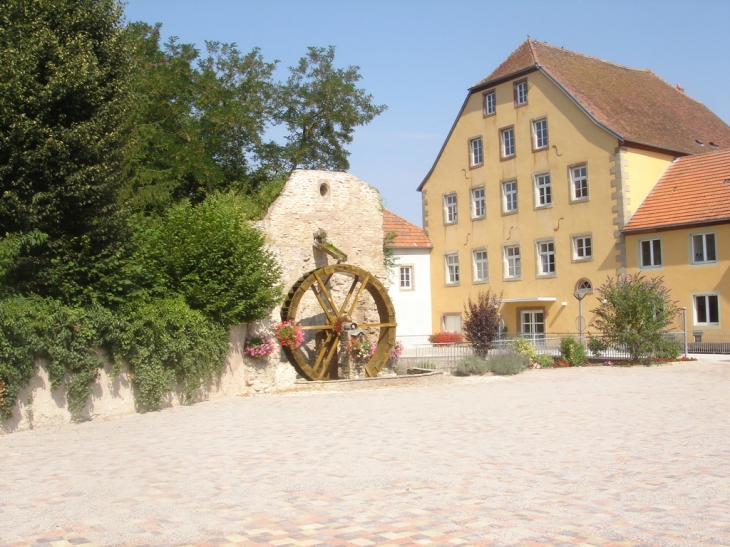 Place de vieux  Moulin. - Sarrewerden