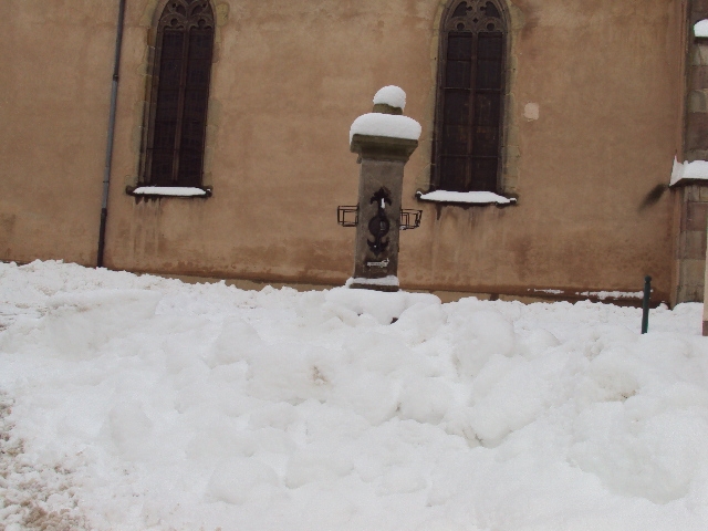 Le puit du village sous la neige - Sarrewerden