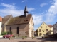 Photo suivante de Sarrewerden L'Eglise et la mairie du village.