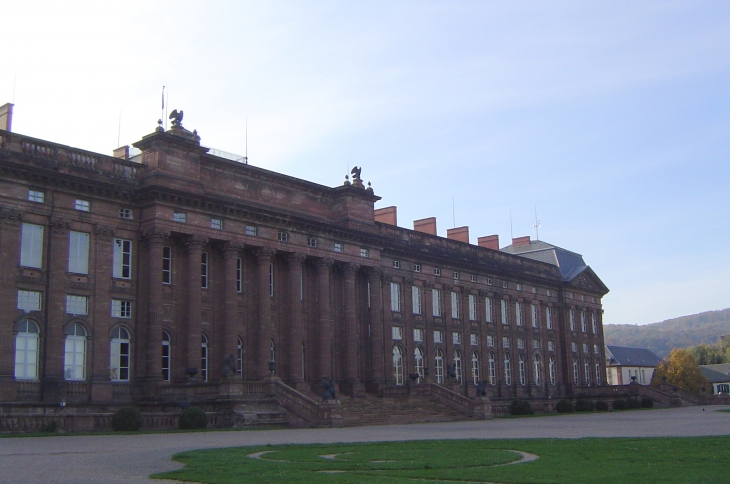 Le château des Rohan côté jardins - Saverne