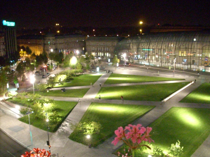 Gare de strasbourg de nuit