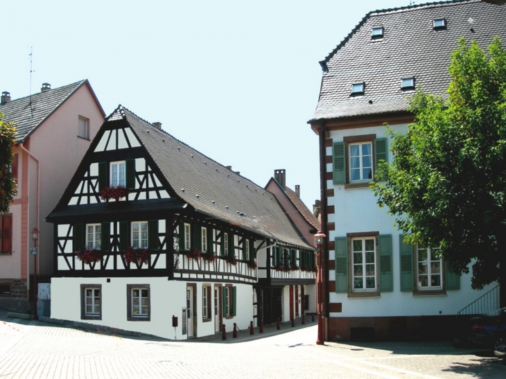 Place du marché avec musée (maison du Kochersberg) et maison du tourisme - Truchtersheim