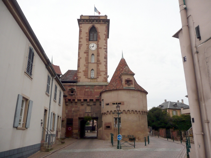 Le chateau cour du chateau - Wasselonne