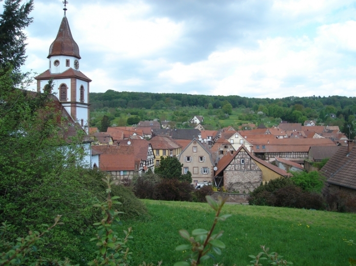 Vue du village avec église - Weinbourg