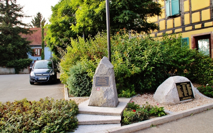 Monument-Commémoratif  - Andolsheim