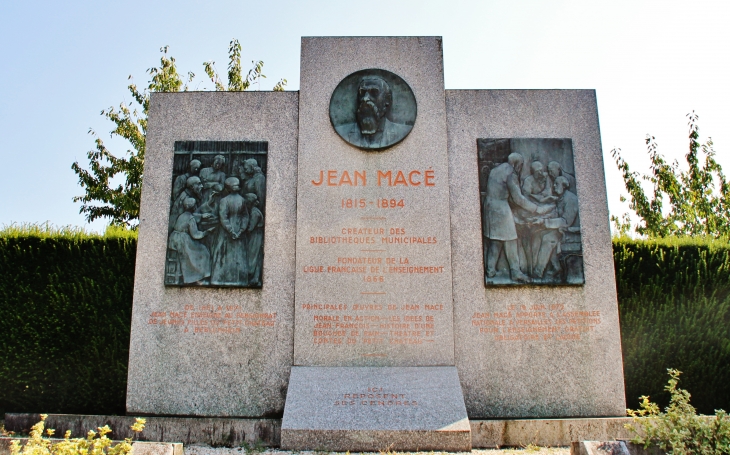 Mémorial Jean-Massé  - Beblenheim