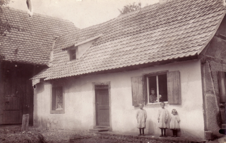 Petite maison de la famille Schwarzentruber Joseph(fils de JB maire) - Diefmatten