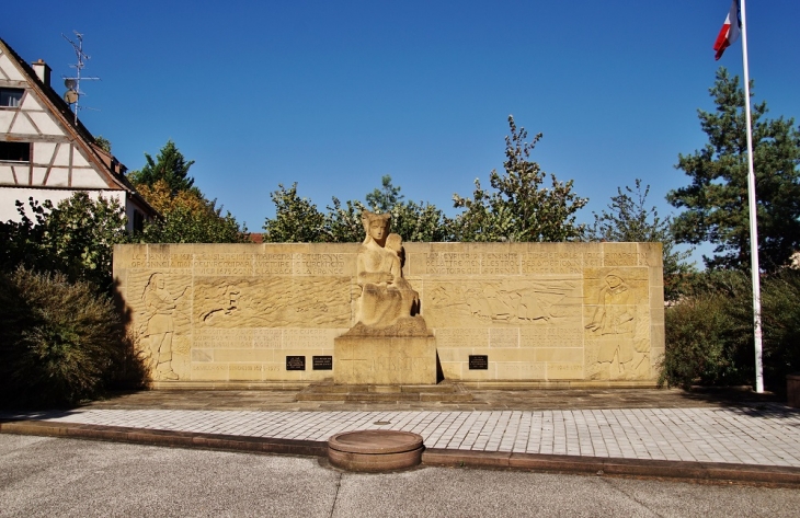 Monument-aux-Morts - Ensisheim