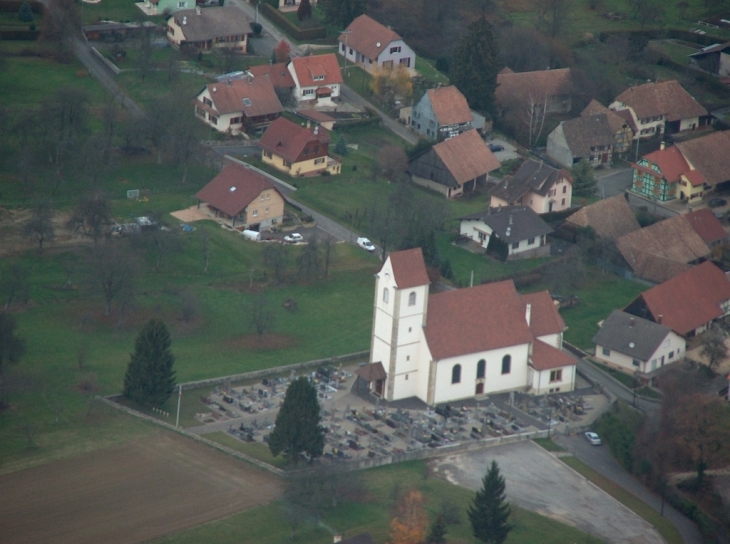 L'église St-Pierre et Paul vu du ciel - Friesen