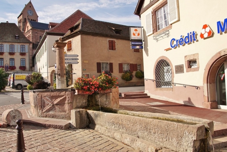 Fontaine-Abreuvoir - Gueberschwihr