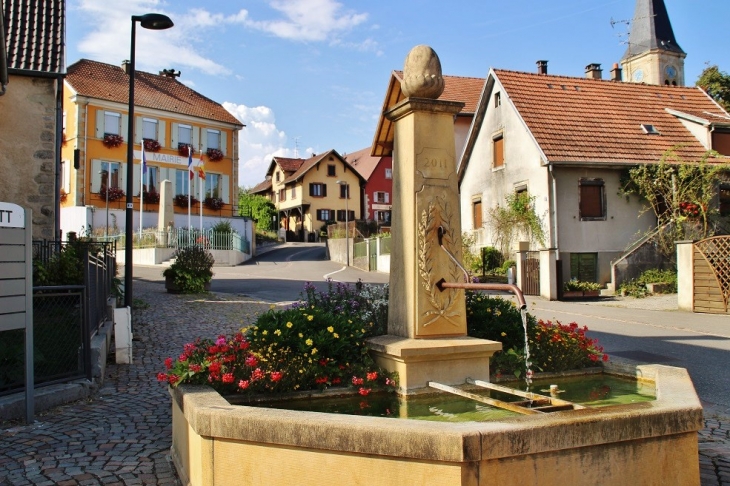 Fontaine - Hochstatt