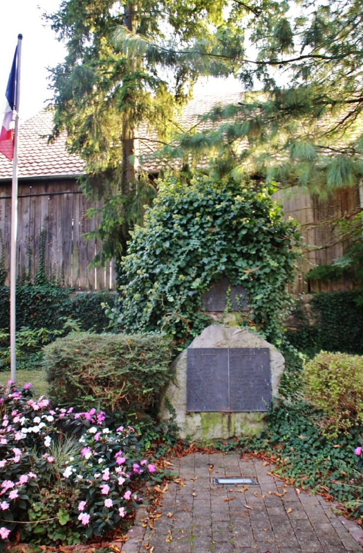 Monument-aux-Morts - Horbourg-Wihr