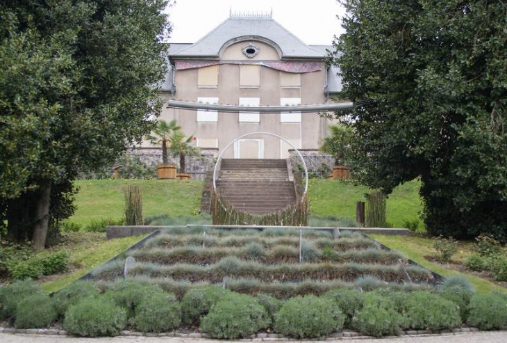 Un des jardins du parc - Husseren-Wesserling