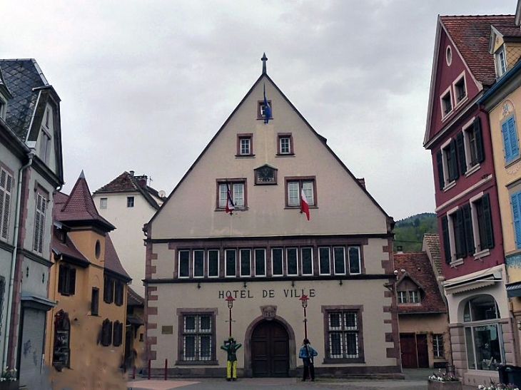 Vers l'hôtel de ville - Munster